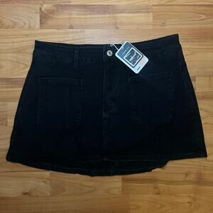 Eddoyee Jean Skirt/Skort Medium